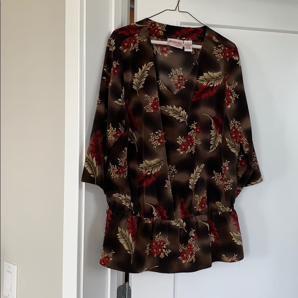 Blouse - Picture 2 of 2